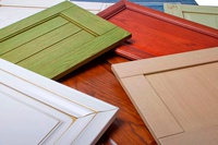 Подбор мебельных фасадов &mdash; непростое и времязатратное занятие. Причина в том, что фасады существенно влияют на восприятие интерьера: именно они задают стилистику и формируют атмосферу пространства. При этом их значение выходит далеко за рамки декоративной функции. Зачастую цена фасадов сопоставима со стоимостью ремонтных работ, к тому же они ежедневно подвергаются ...